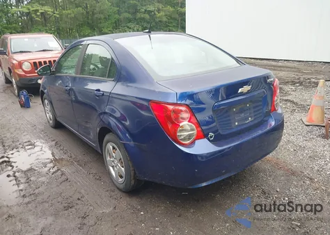 2014 Chevrolet Sonic Ls Auto из США, поврежденный, VIN 1G1JA5SG3E4127102